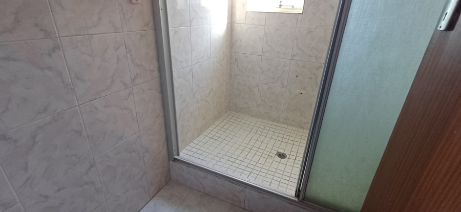 To Let 4 Bedroom Property for Rent in Hospitaalheuwel Free State